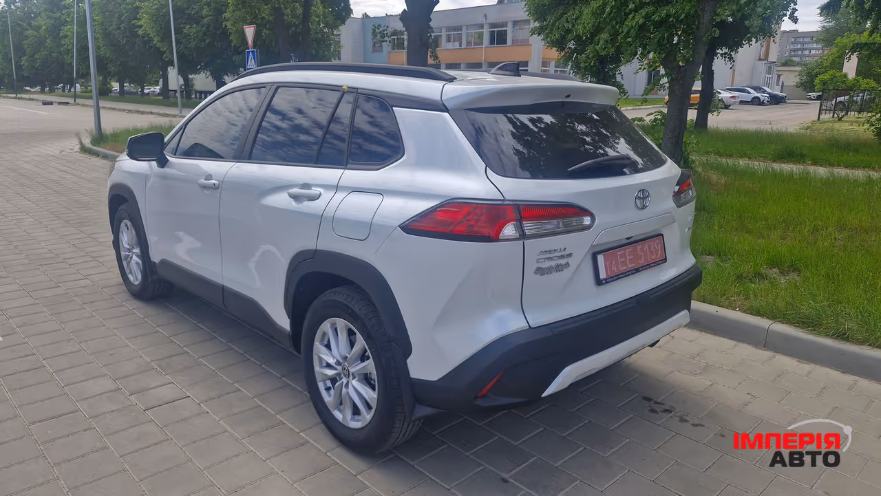 Toyota Corolla Cross - фото 5