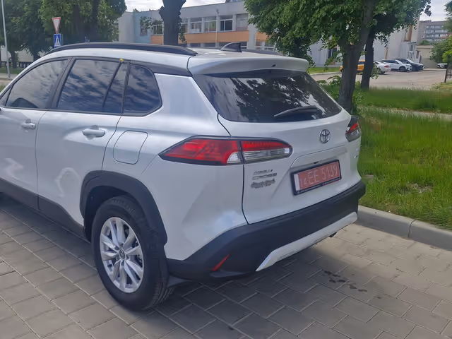 Toyota Corolla Cross - фото 5