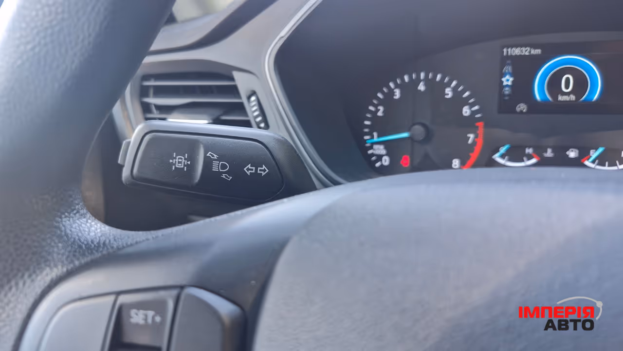 Ford Escape - фото 24