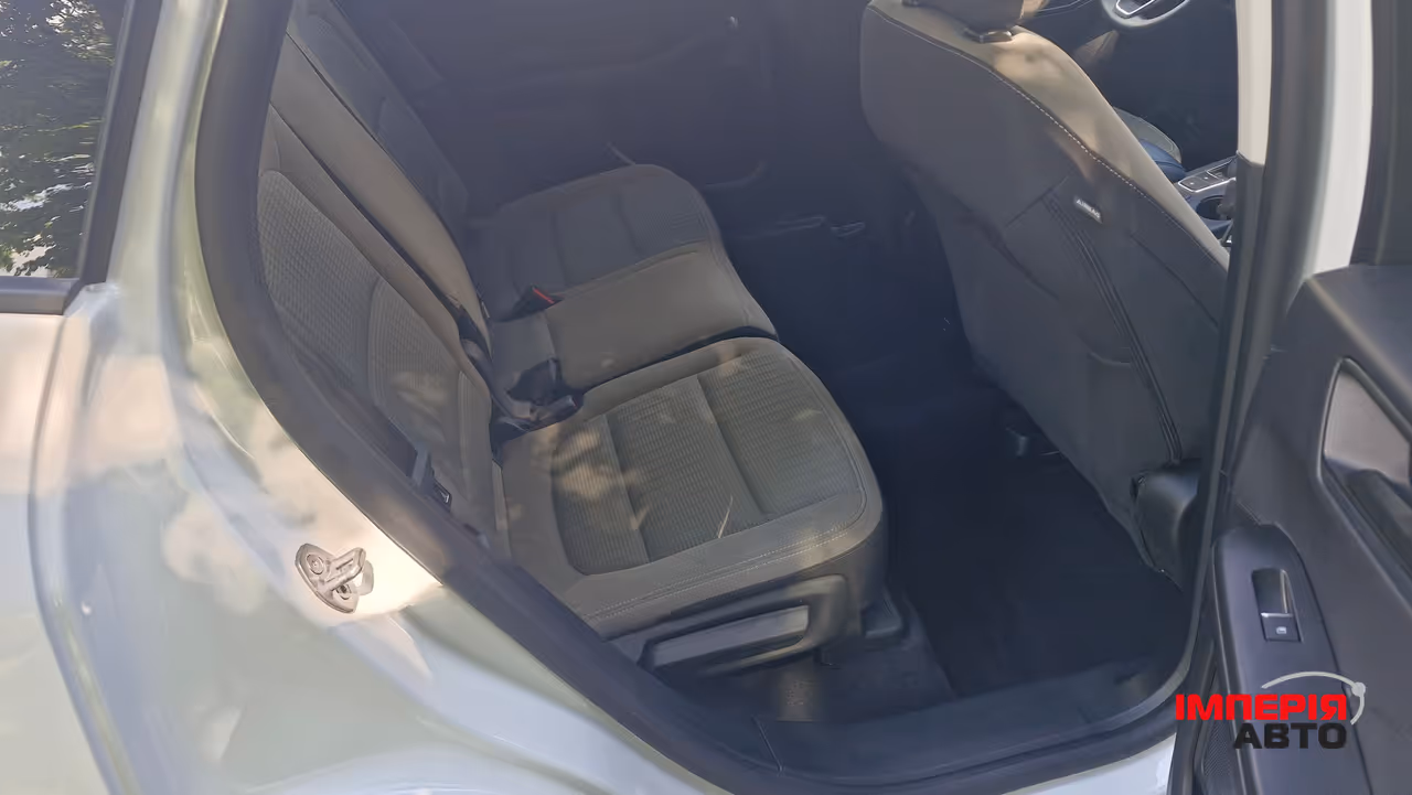 Ford Escape - фото 16