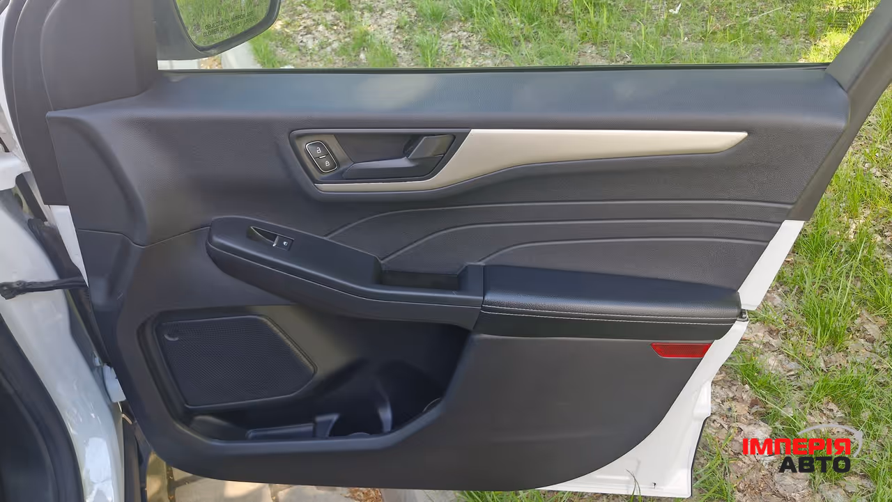 Ford Escape - фото 21