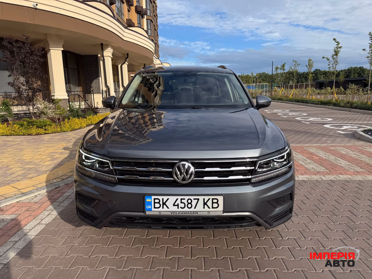 Volkswagen Tiguan - фото 5