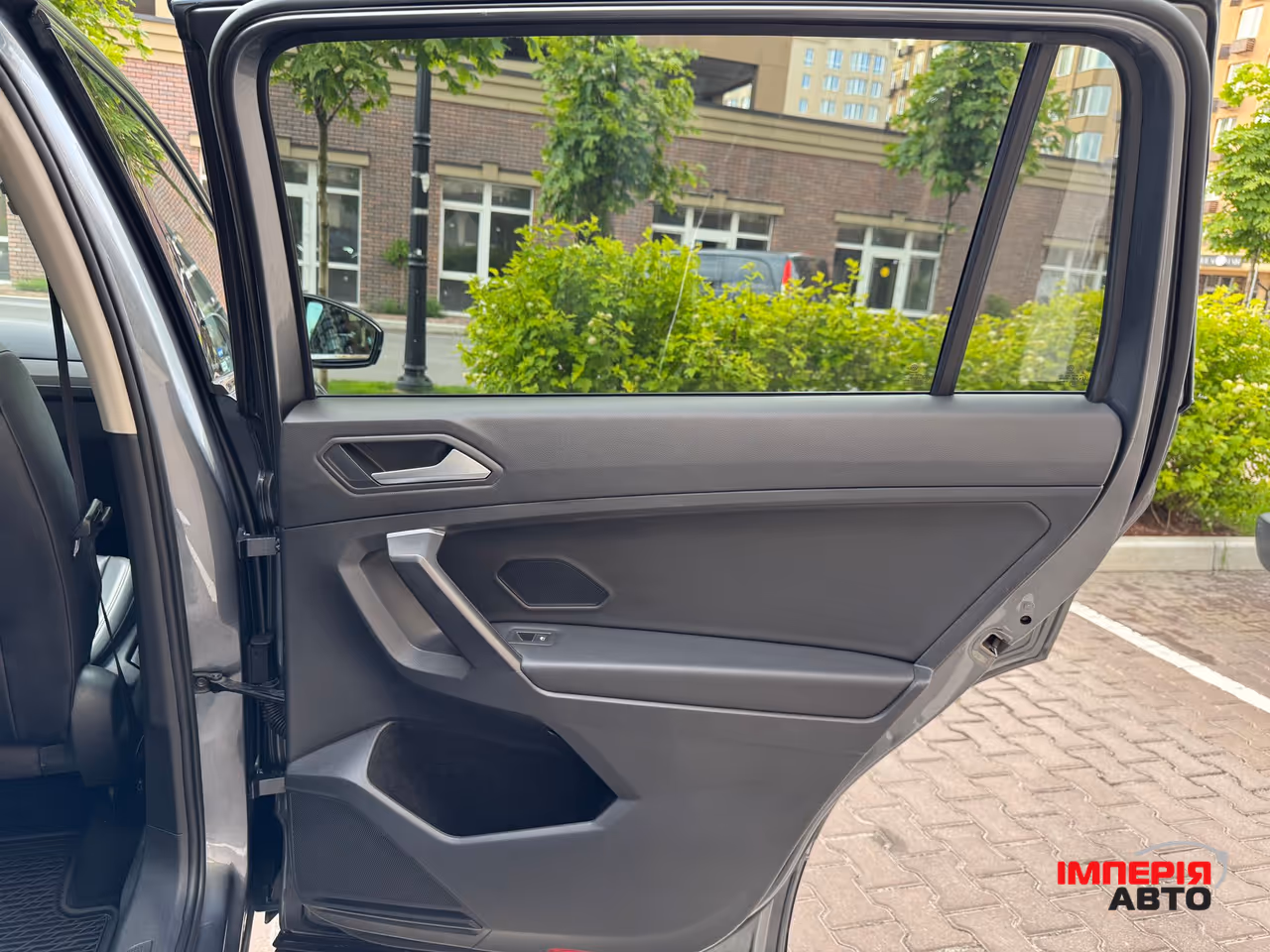 Volkswagen Tiguan - фото 32