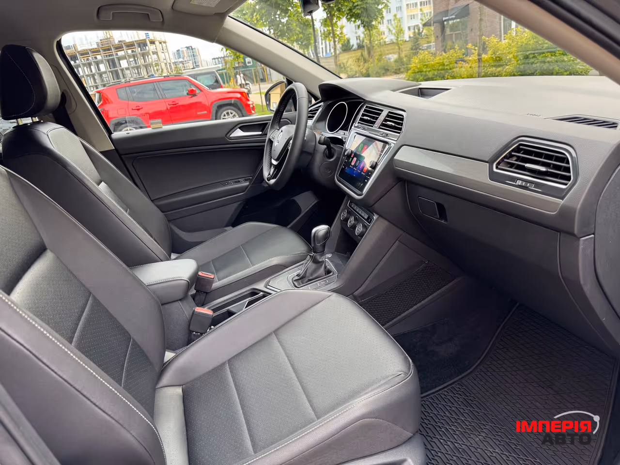 Volkswagen Tiguan - фото 16