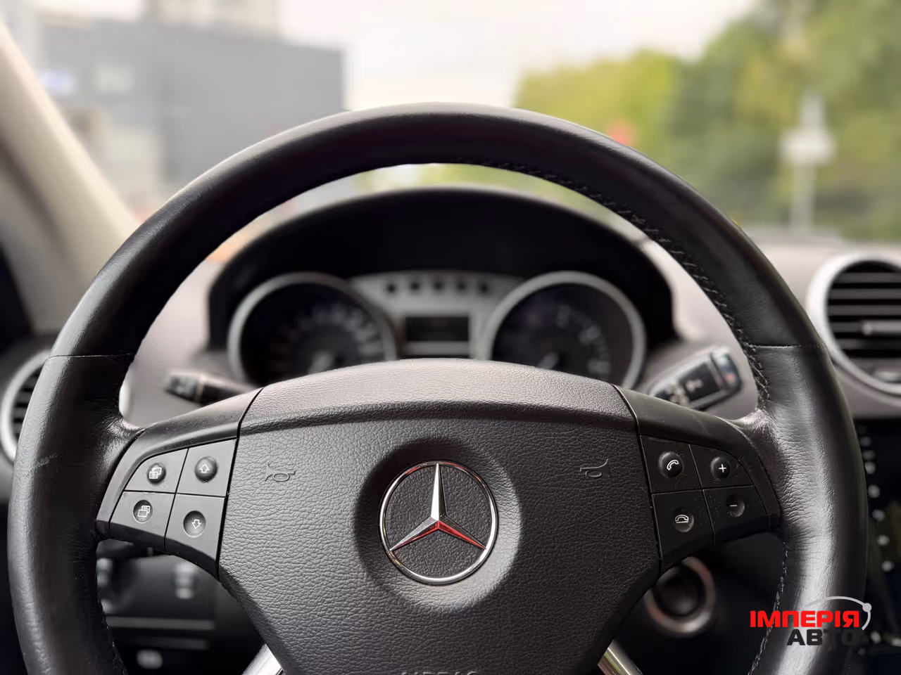 Mercedes-Benz M-Класс - фото 14