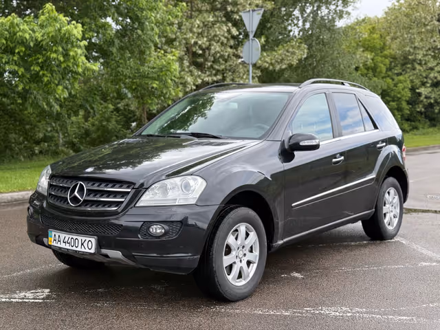 Mercedes-Benz M-Класс - фото 1