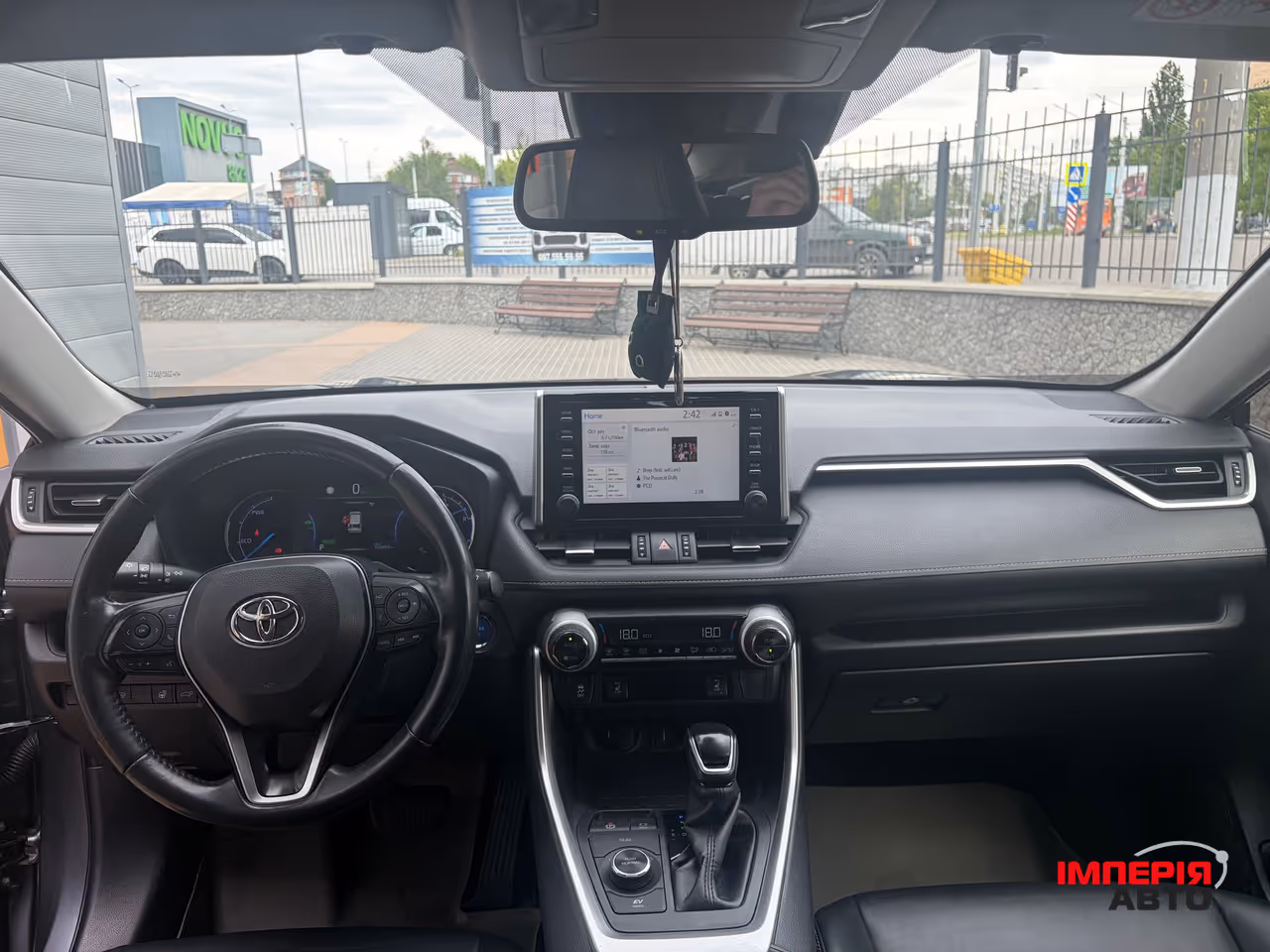 Toyota RAV4 - фото 18