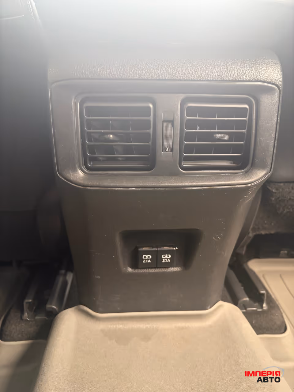 Toyota RAV4 - фото 15