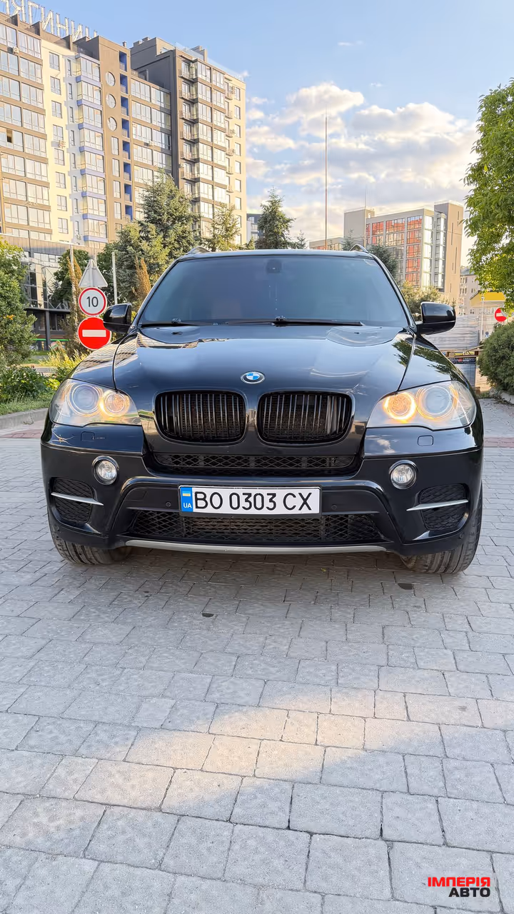 BMW X5 - фото 1
