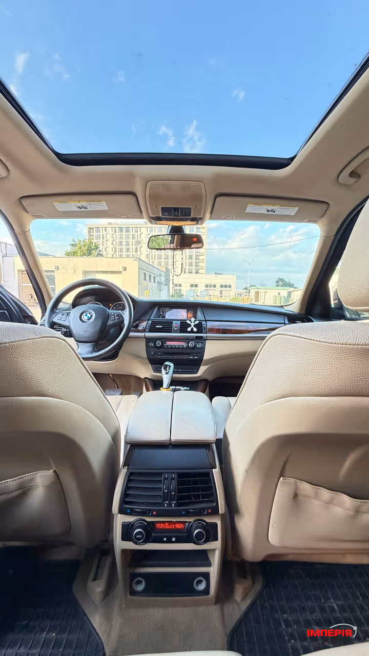 BMW X5 - фото 7