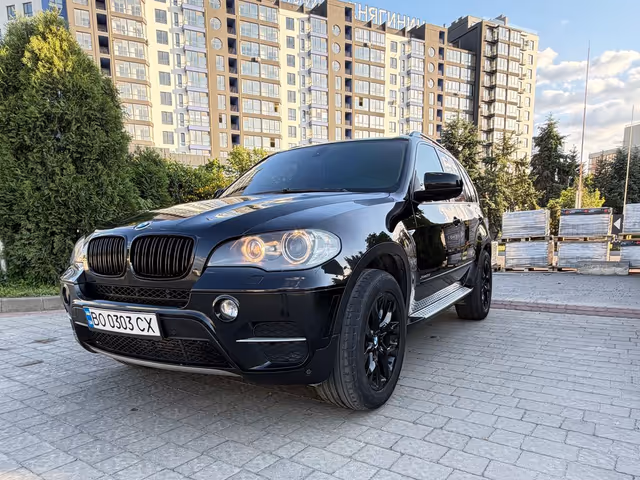 BMW X5 - фото 3