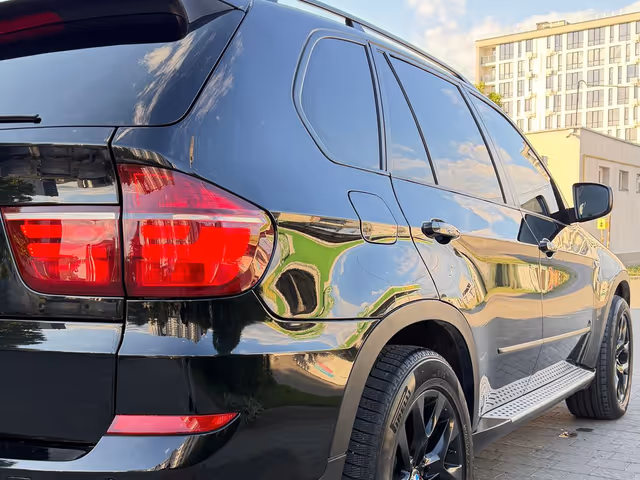 BMW X5 - фото 2