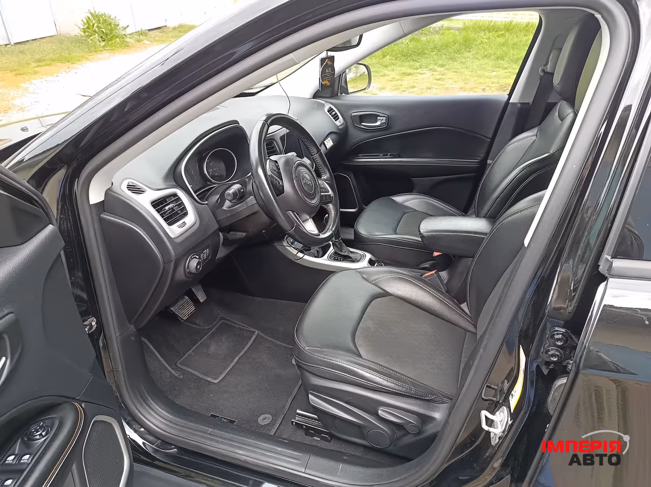 Jeep Compass - фото 14