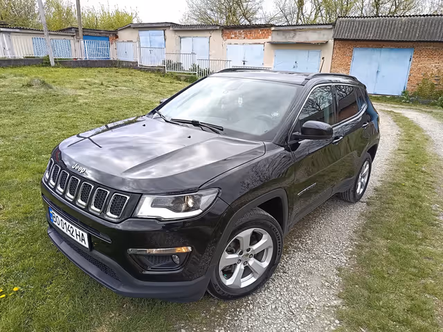 Jeep Compass - фото 1