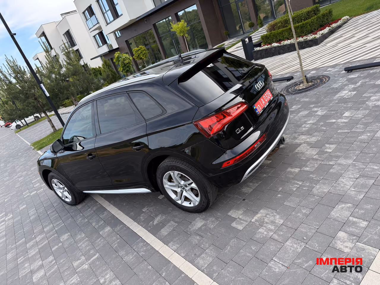 Audi Q5 - фото 7