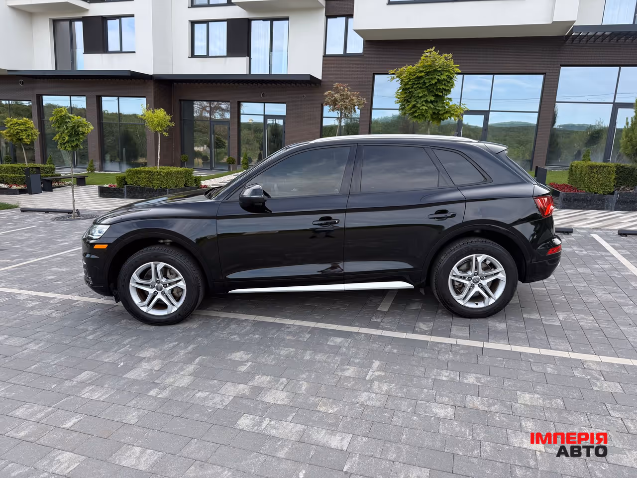 Audi Q5 - фото 5
