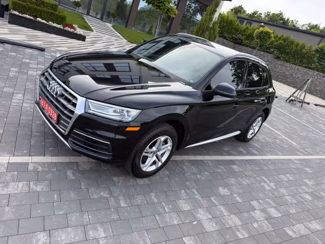 Audi Q5 - фото 4