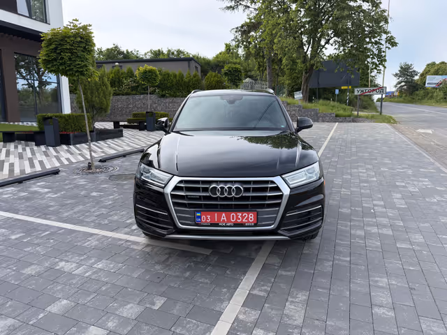 Audi Q5 - фото 3