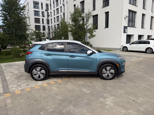 Hyundai Kona - фото 1