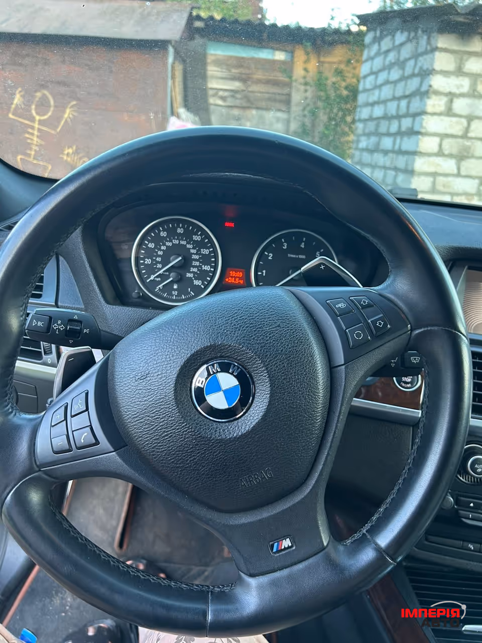 BMW X5 - фото 17