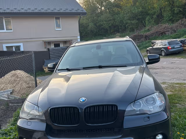 BMW X5 - фото 5