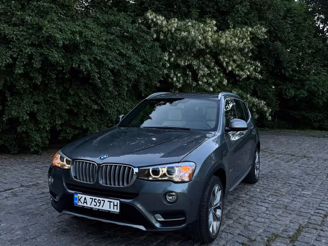 BMW X3 - фото 1