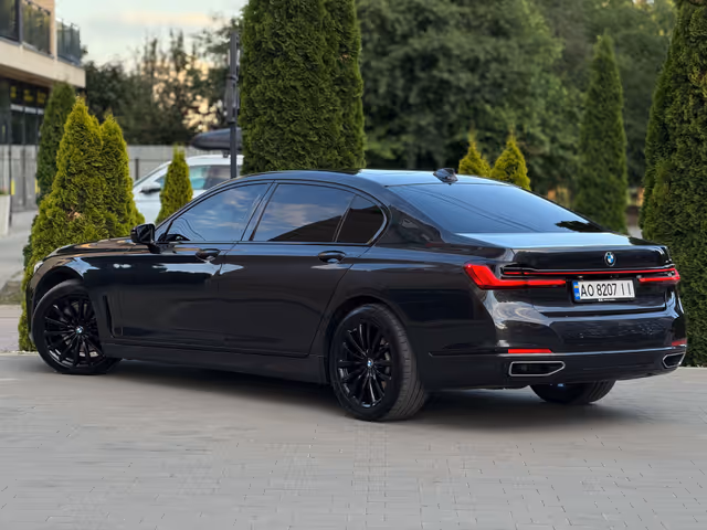 BMW 7 серії - фото 4