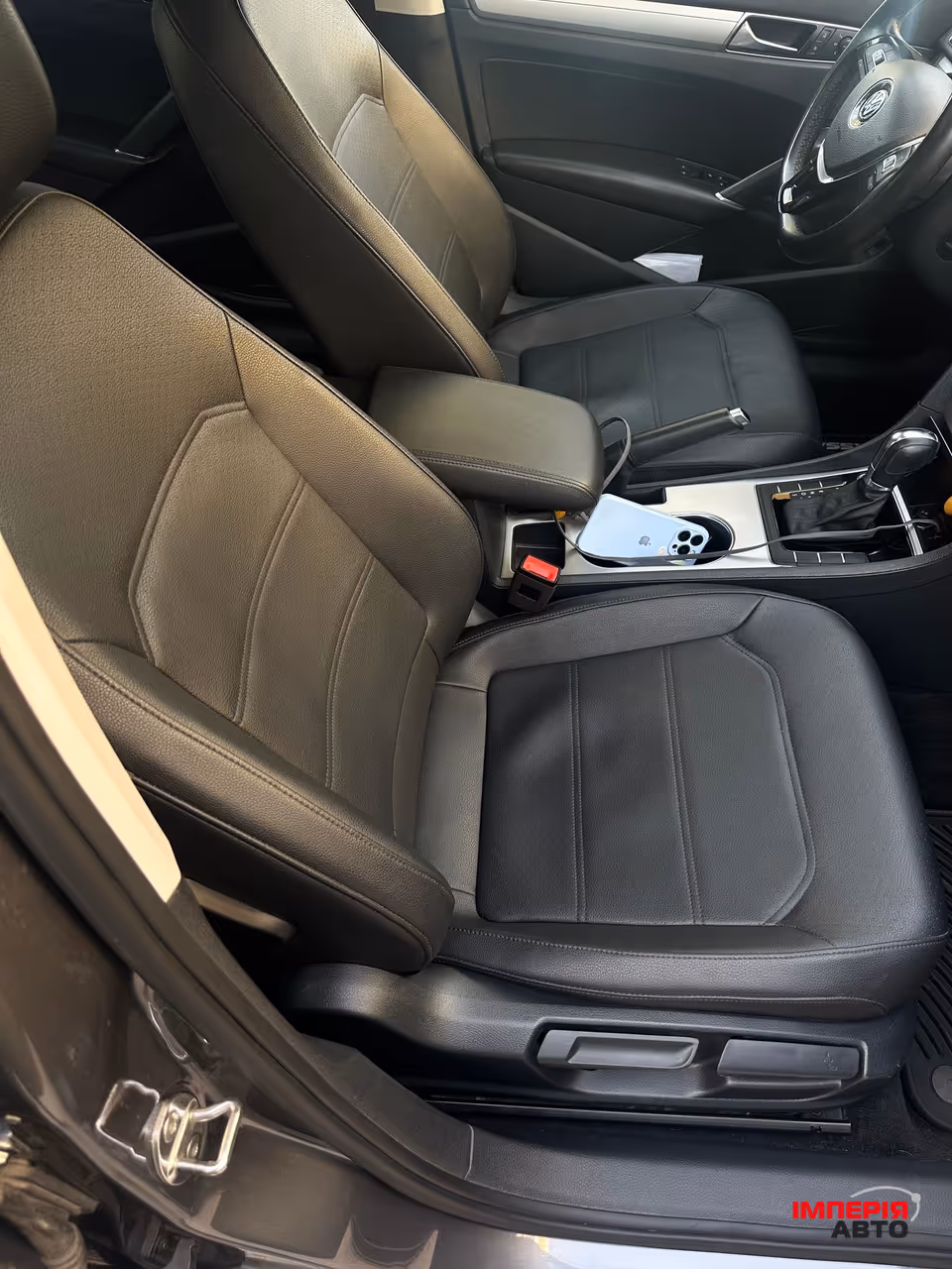 Volkswagen Passat - фото 10