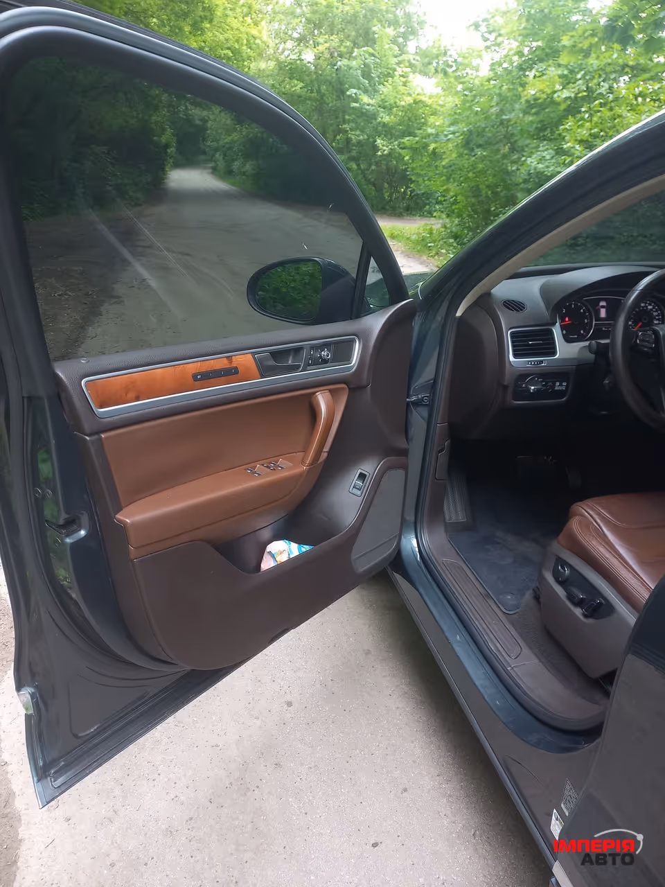 Volkswagen Touareg - фото 11