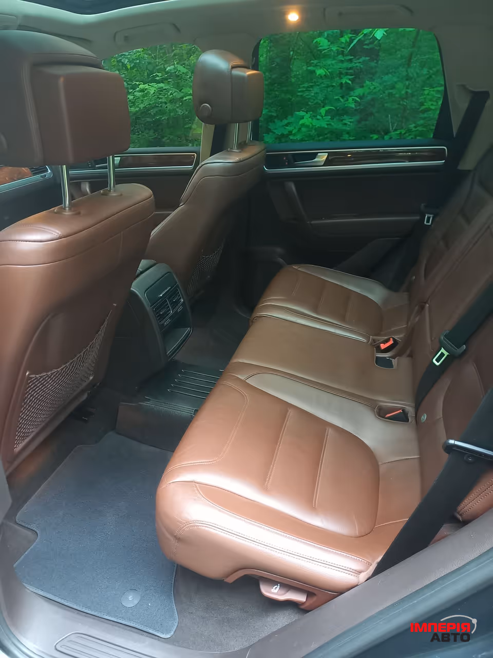 Volkswagen Touareg - фото 9