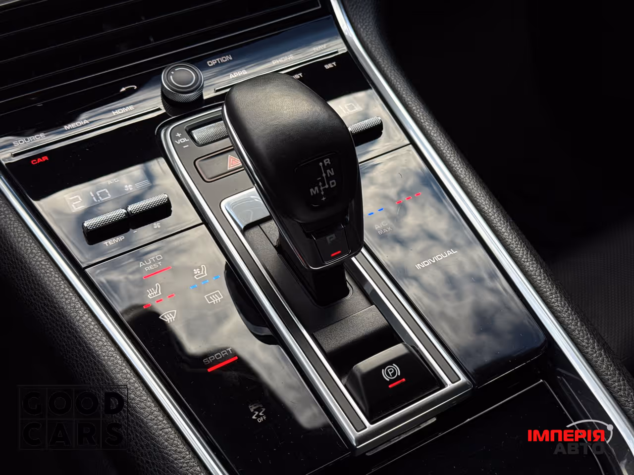 Porsche Panamera - фото 48
