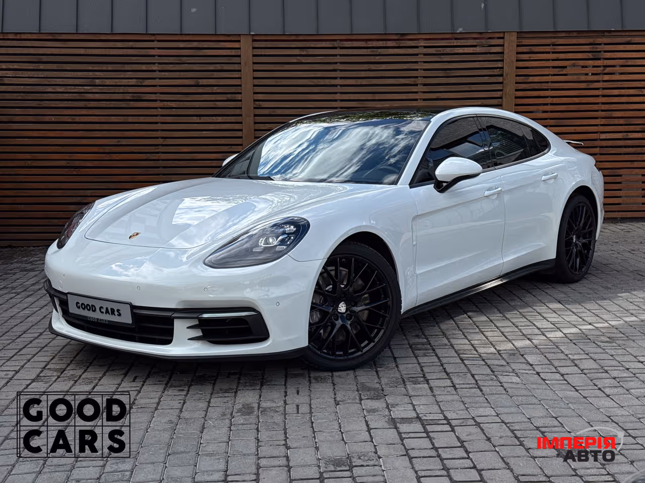 Porsche Panamera - фото 1