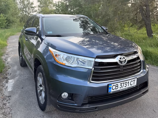 Toyota Highlander - фото 4