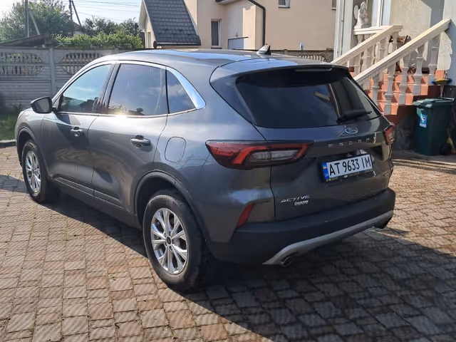 Ford Escape - фото 4