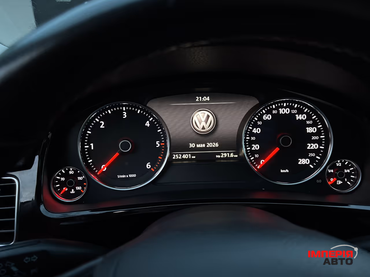 Volkswagen Touareg - фото 15