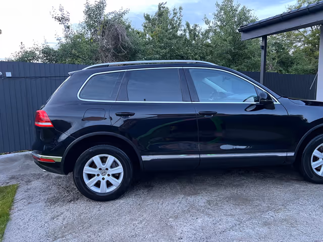 Volkswagen Touareg - фото 5