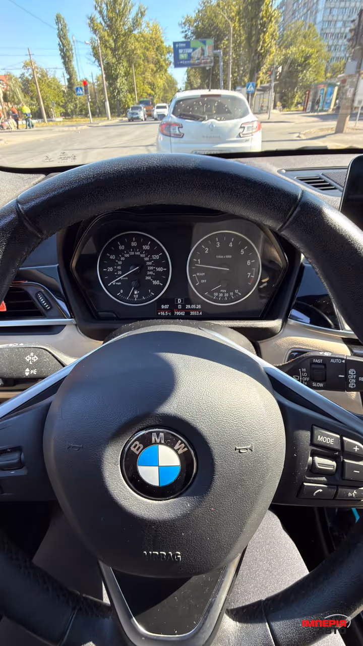 BMW X1 - фото 7