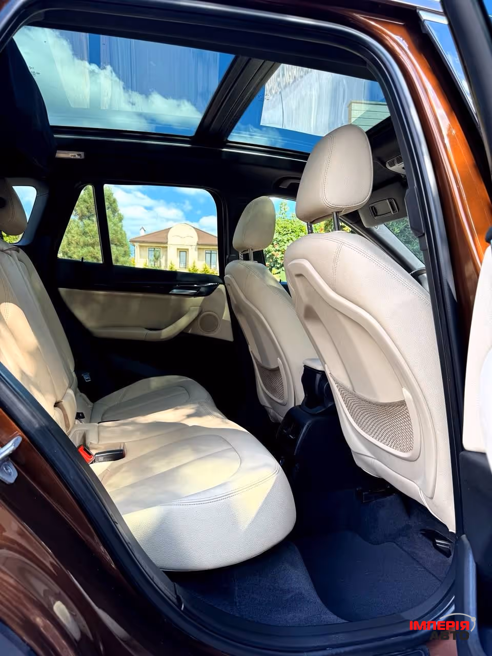 BMW X1 - фото 6