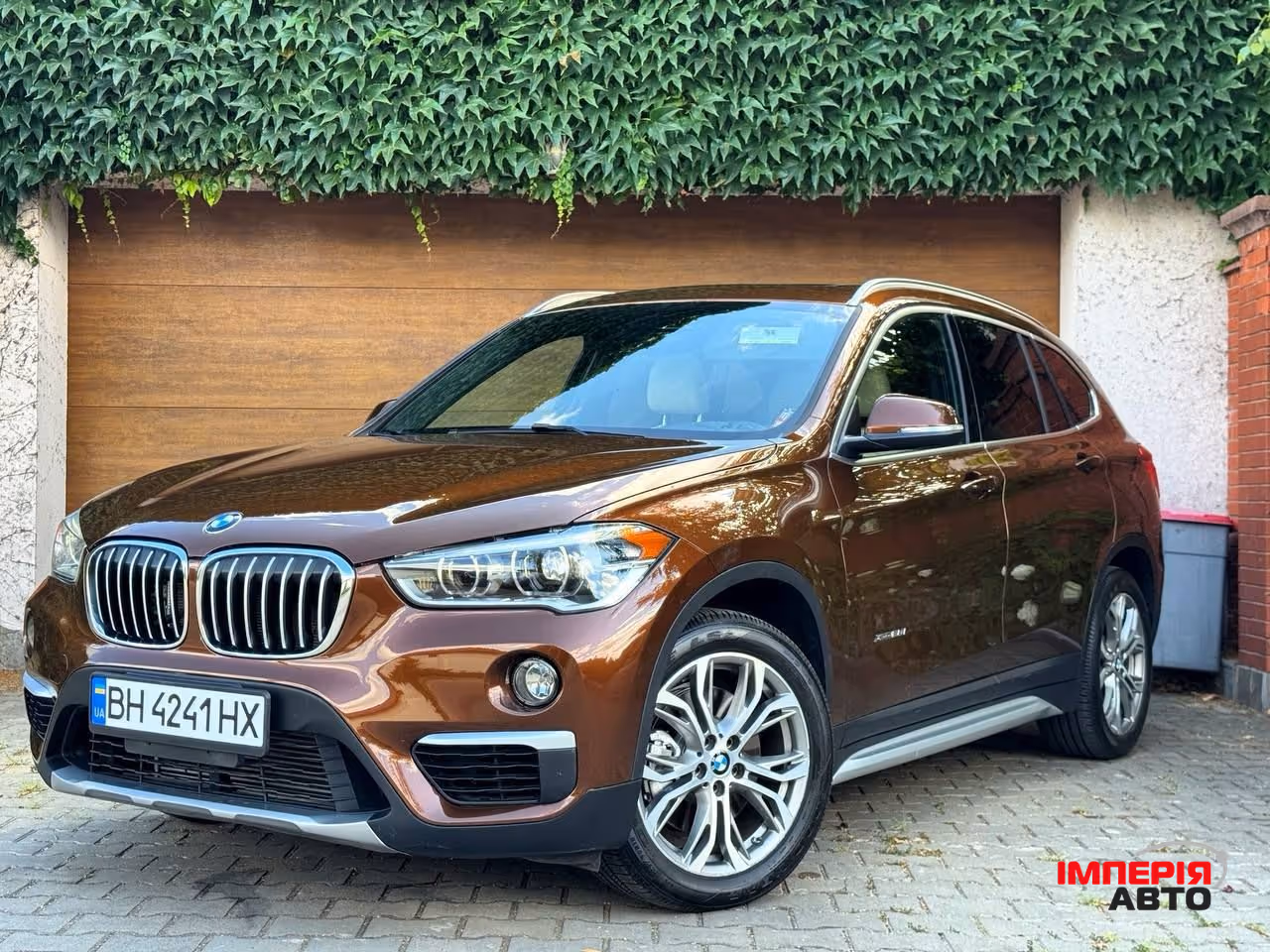 BMW X1 - фото 1