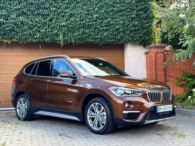 BMW X1 - фото 2