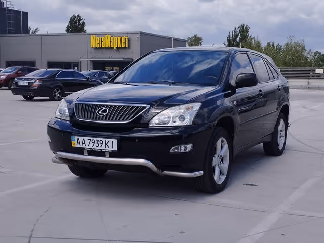 Lexus RX - фото 1