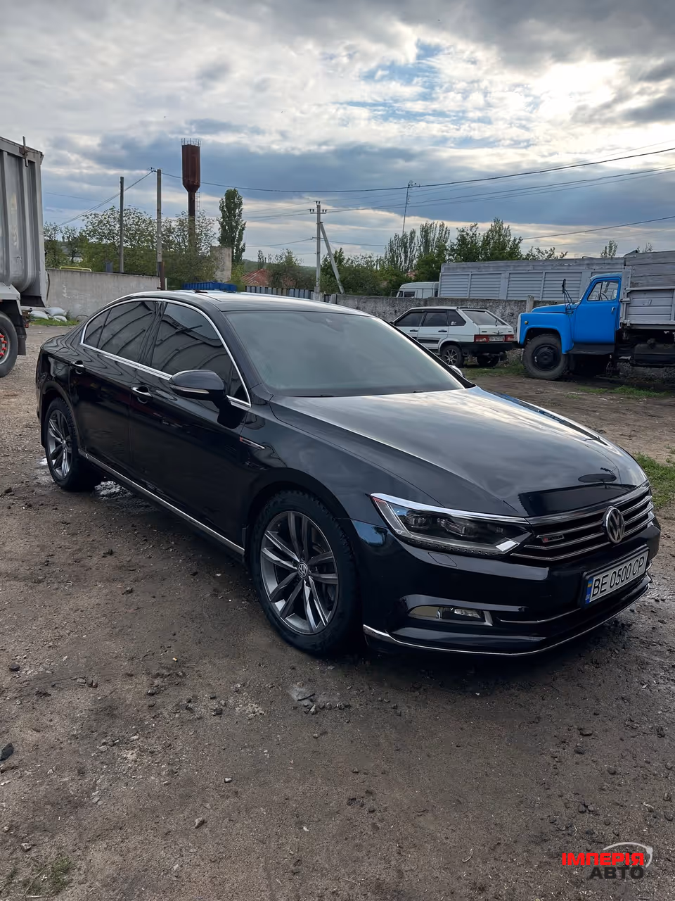 Volkswagen Passat - фото 2