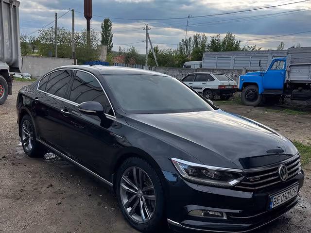 Volkswagen Passat - фото 2