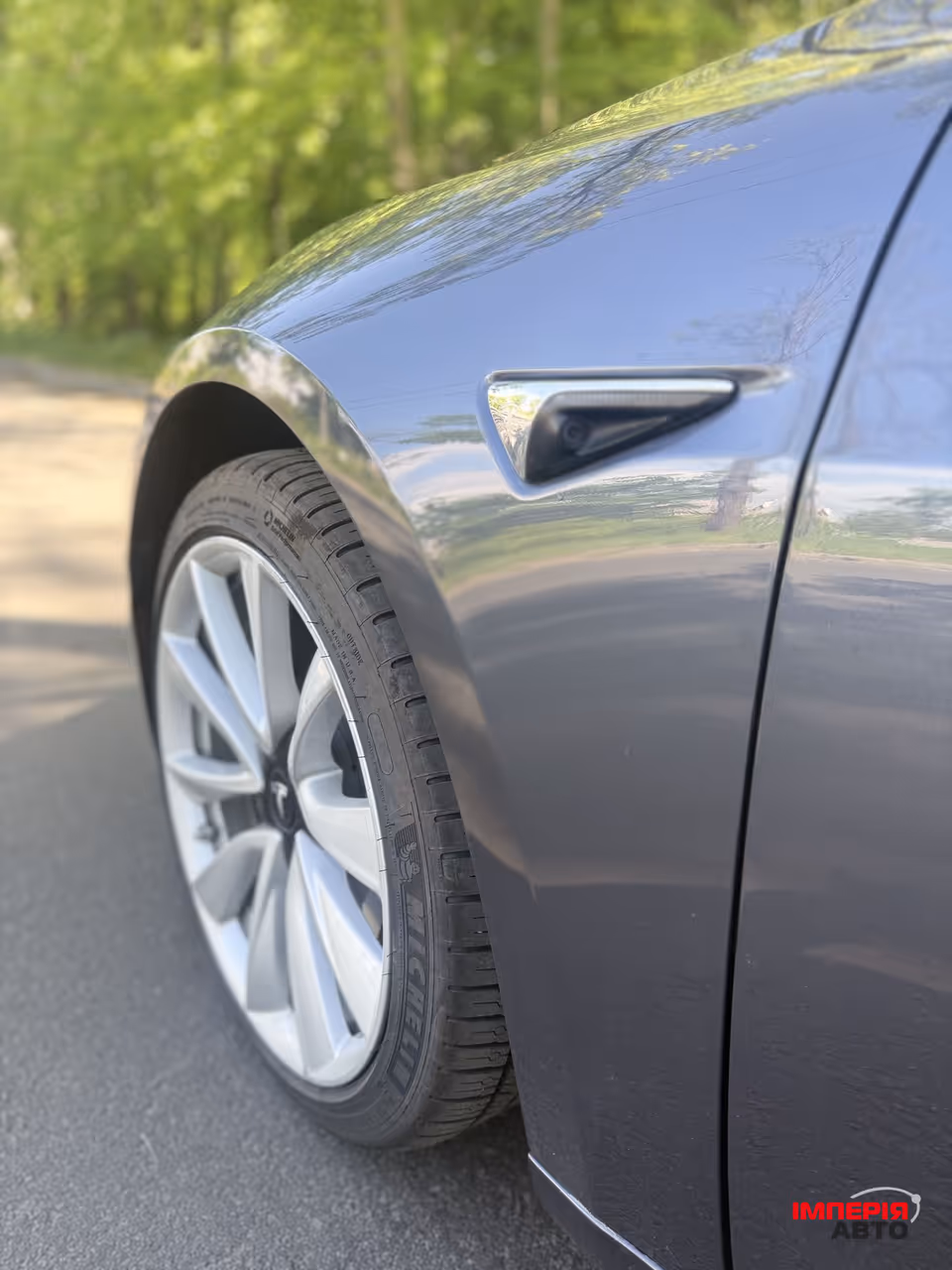 Tesla Model 3 - фото 8