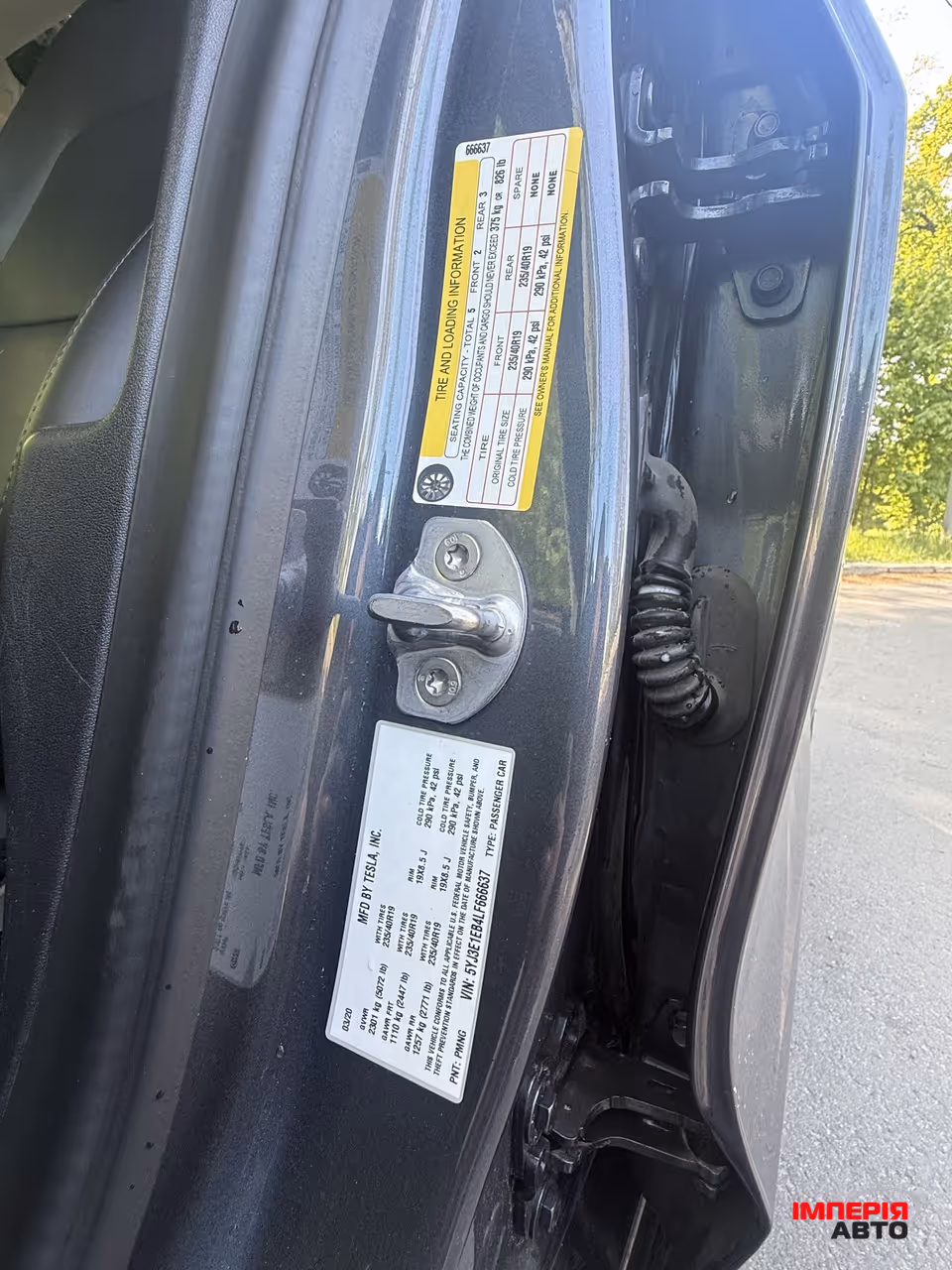 Tesla Model 3 - фото 10