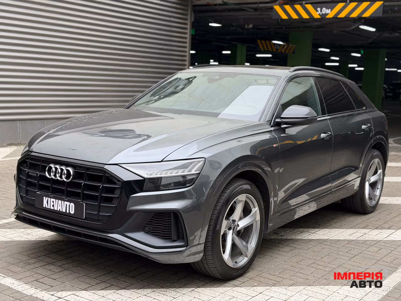 Audi Q8 - фото 1