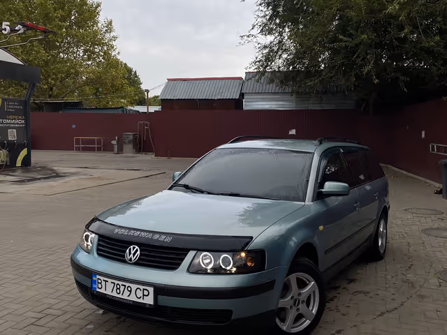 Volkswagen Passat - фото 1
