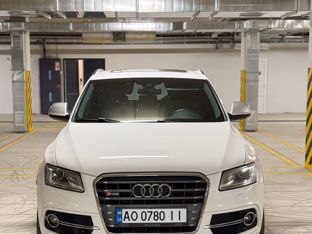 Audi SQ5 - фото 1