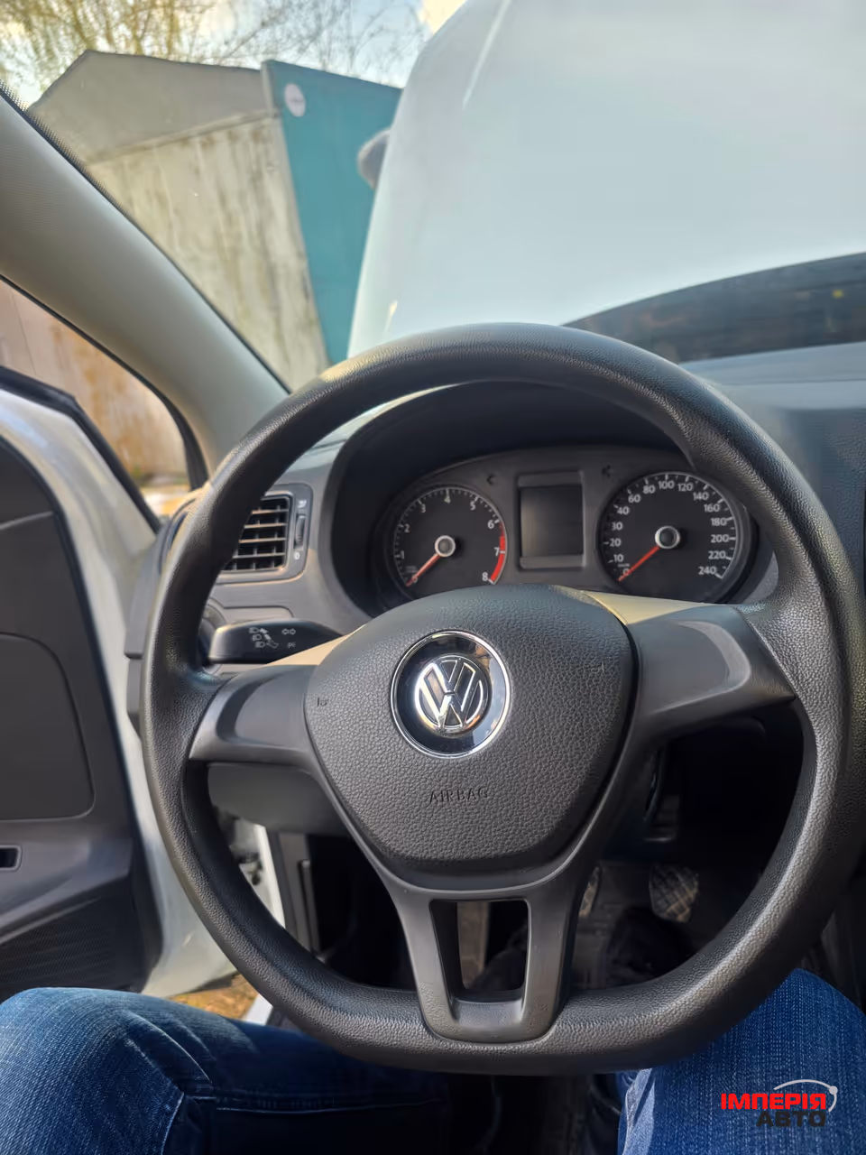 Volkswagen Polo - фото 8