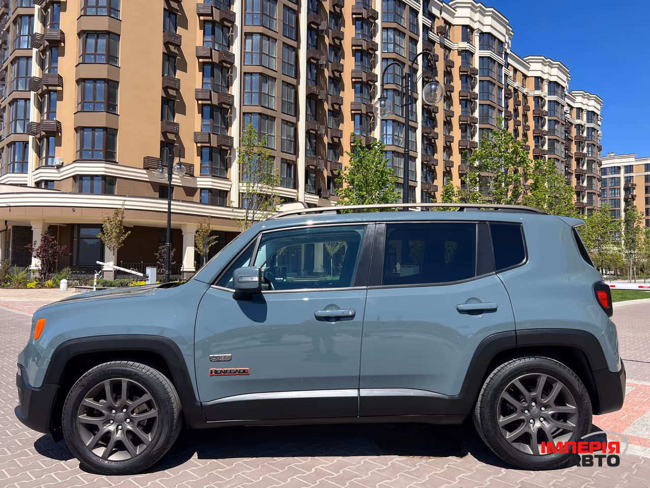 Jeep Renegade - фото 4